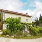 住宿加早餐酒店 Hameau De La Brousse Sers (Charente)
