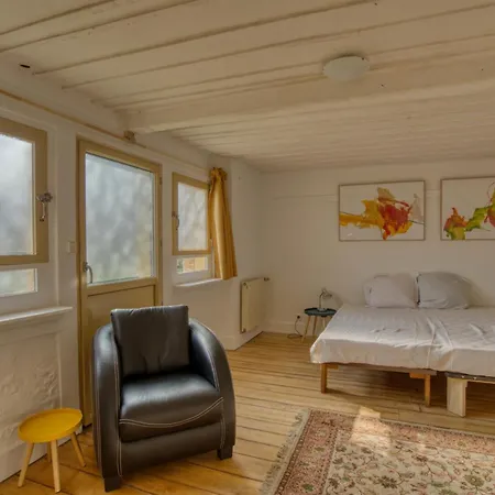 Hameau De La Brousse Bed & Breakfast